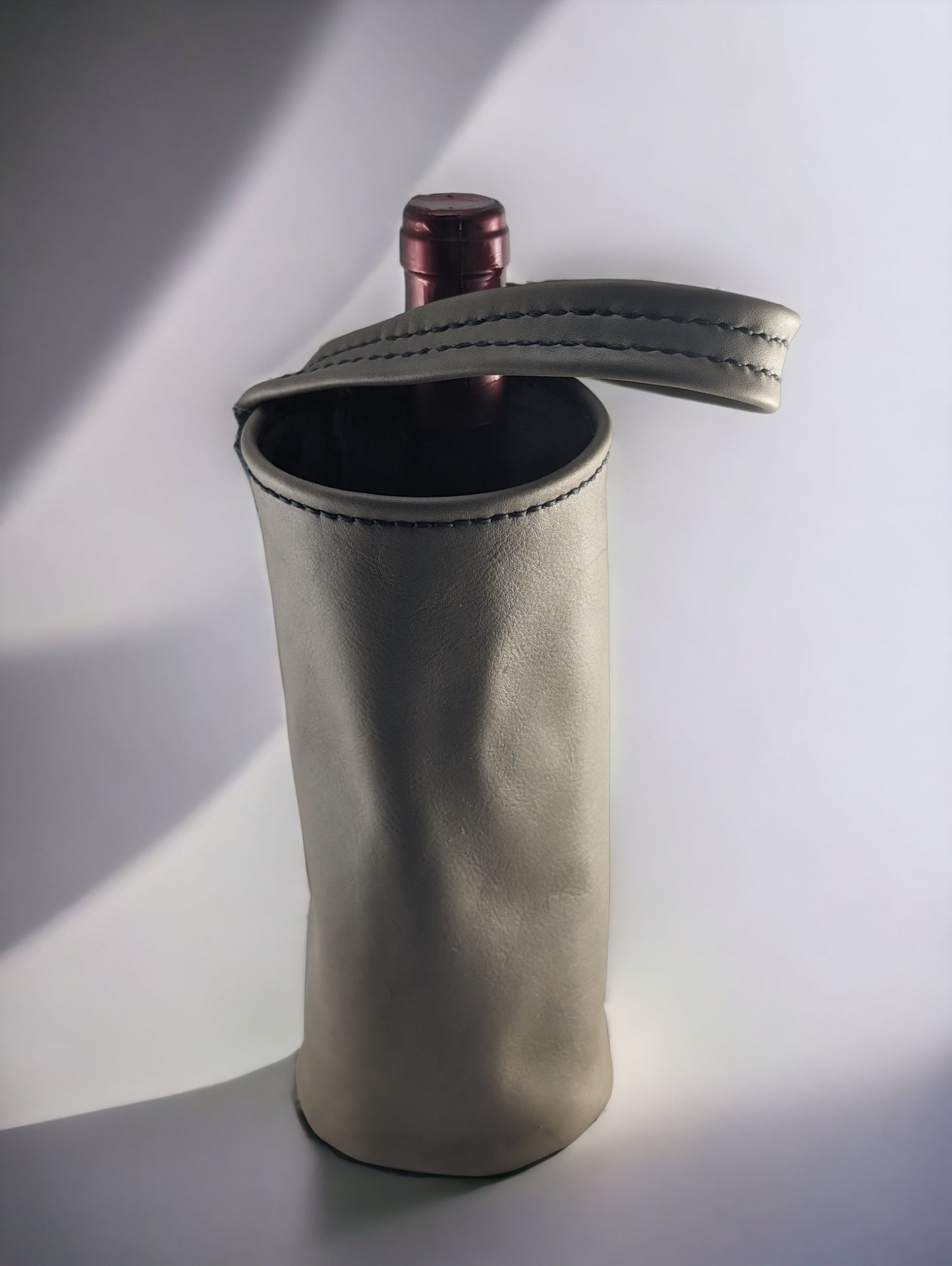 Sac en cuir pour transport d'une bouteille de vin