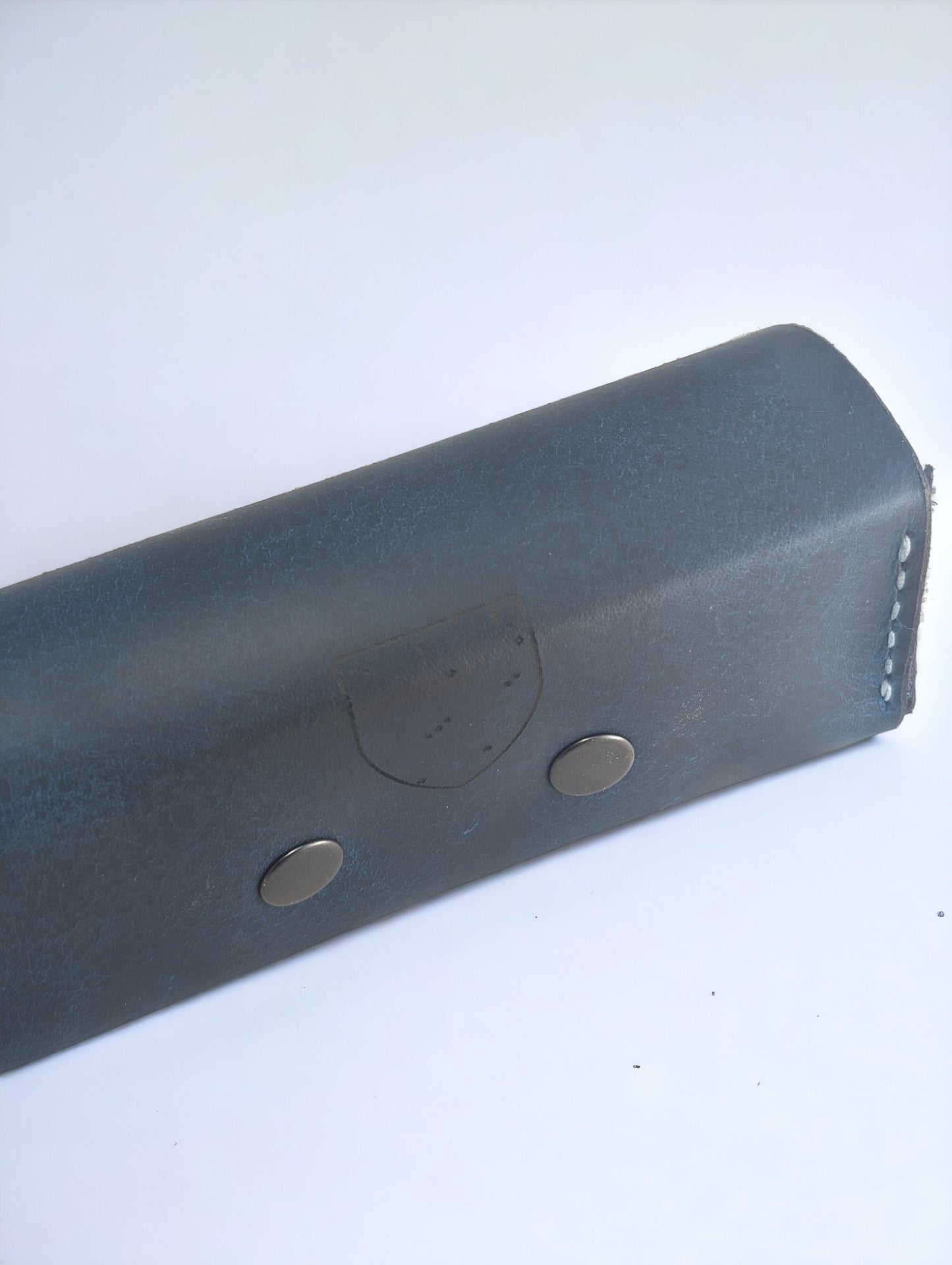 Étui à lunette de cuir BLEU avec fermeture bouton pression