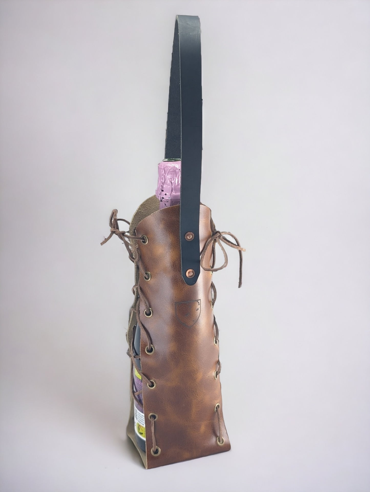 Sac lacé pour bouteille de vin, rivets martelés