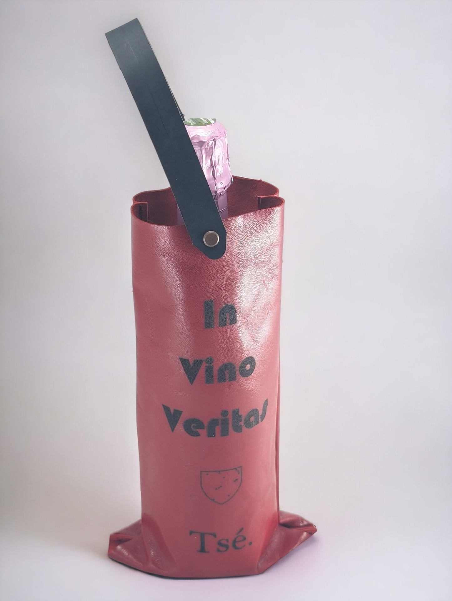 Sac de cuir pour bouteille de vin : In vino veritas, tsé